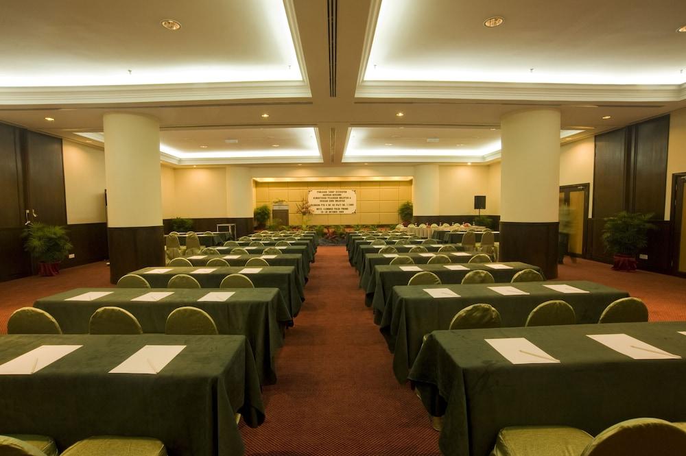 Flamingo Hotel By The Beach, Penang Tanjung Bungah  Exterior foto