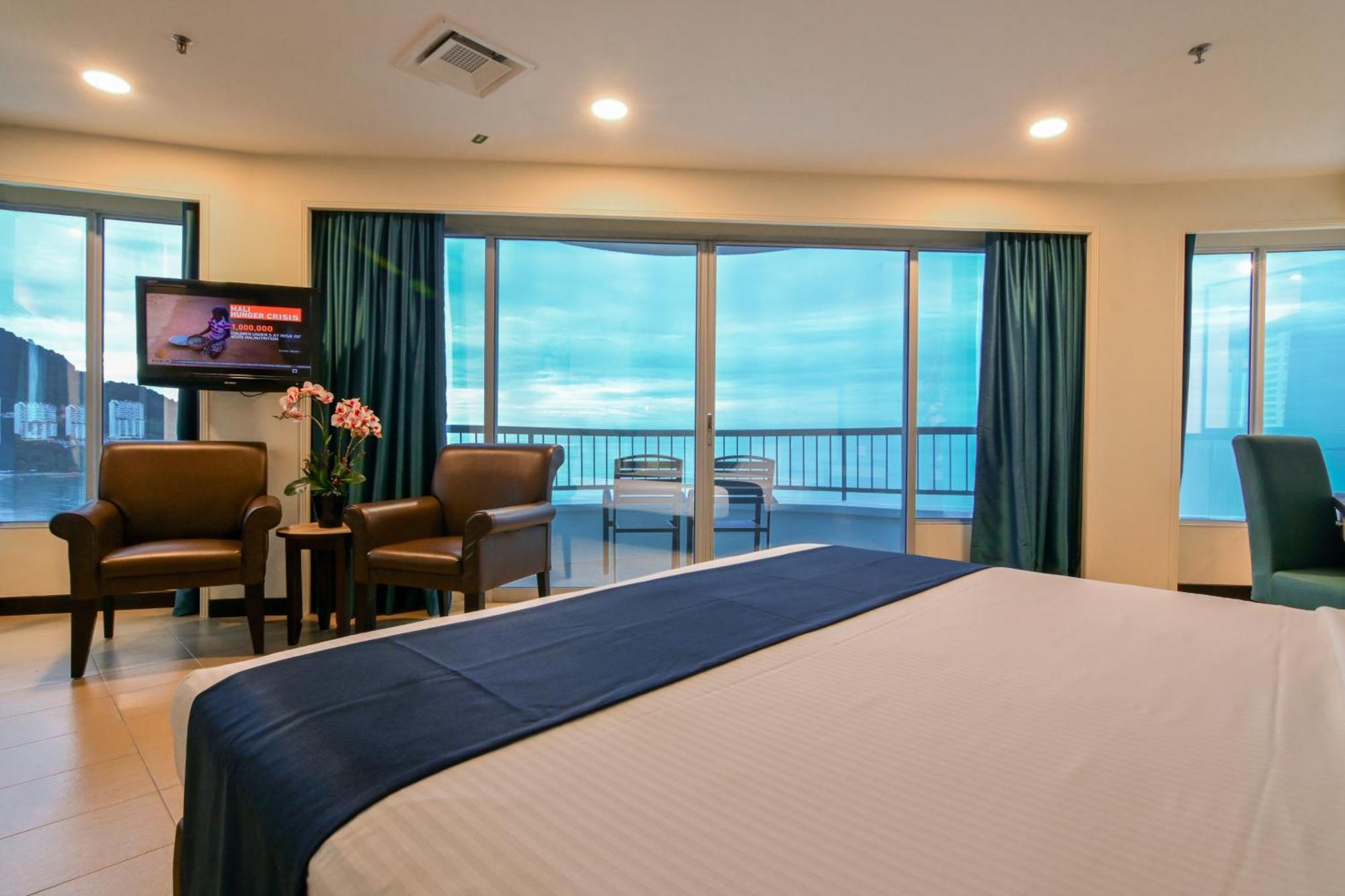 Flamingo Hotel By The Beach, Penang Tanjung Bungah  Exterior foto