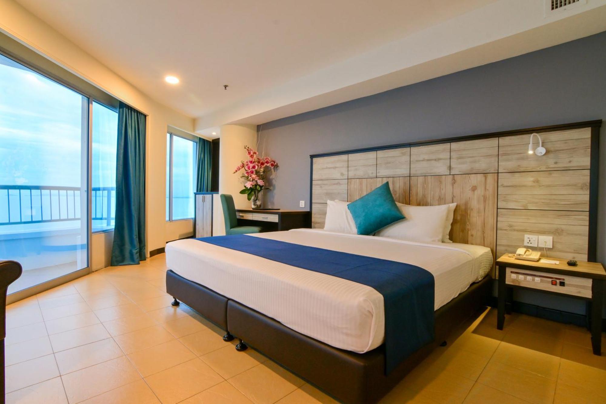 Flamingo Hotel By The Beach, Penang Tanjung Bungah  Exterior foto