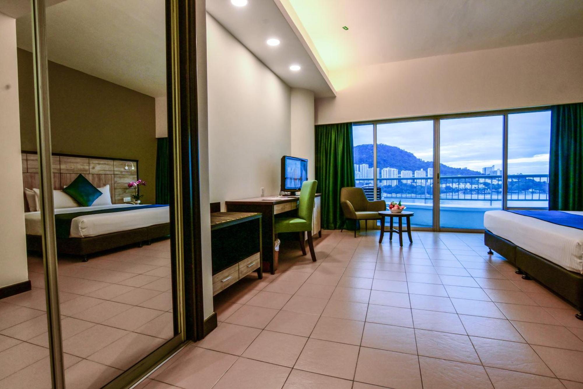 Flamingo Hotel By The Beach, Penang Tanjung Bungah  Exterior foto